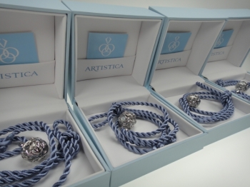 Each Artistica original comes with a beautiful designer gift box and Free Shipping in the U.S.